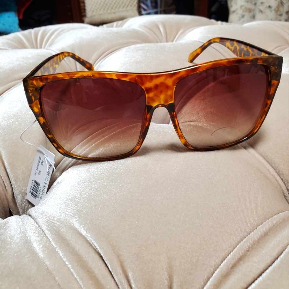 New York & Company Flat Top Tortoise Sunglasses NWT